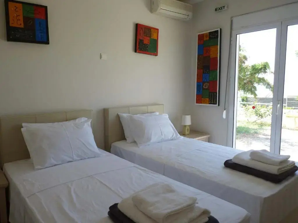 Villa Hemera ocean view private heated pool