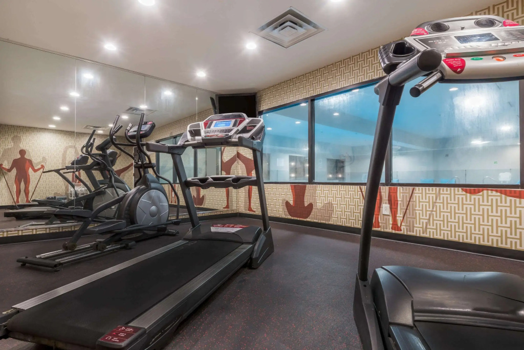 Hawthorn Extended Stay by Wyndham Columbus West