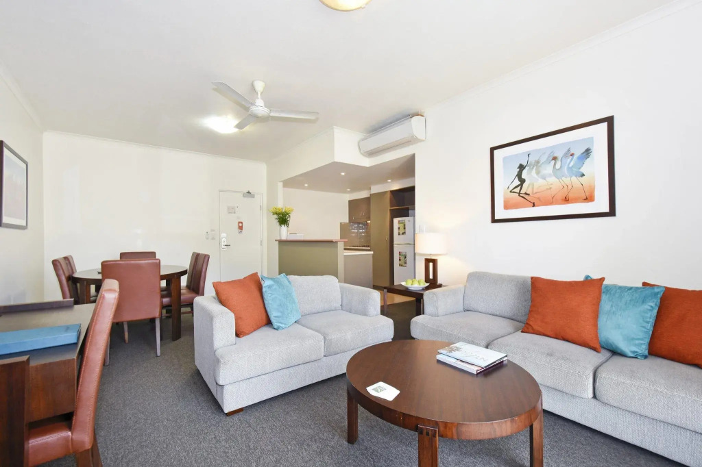 Metro Advance Apartments & Hotel