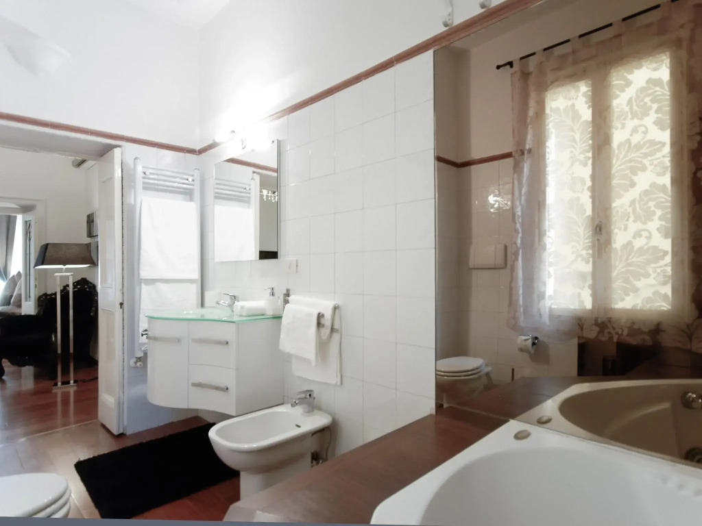 Banchi Apartment