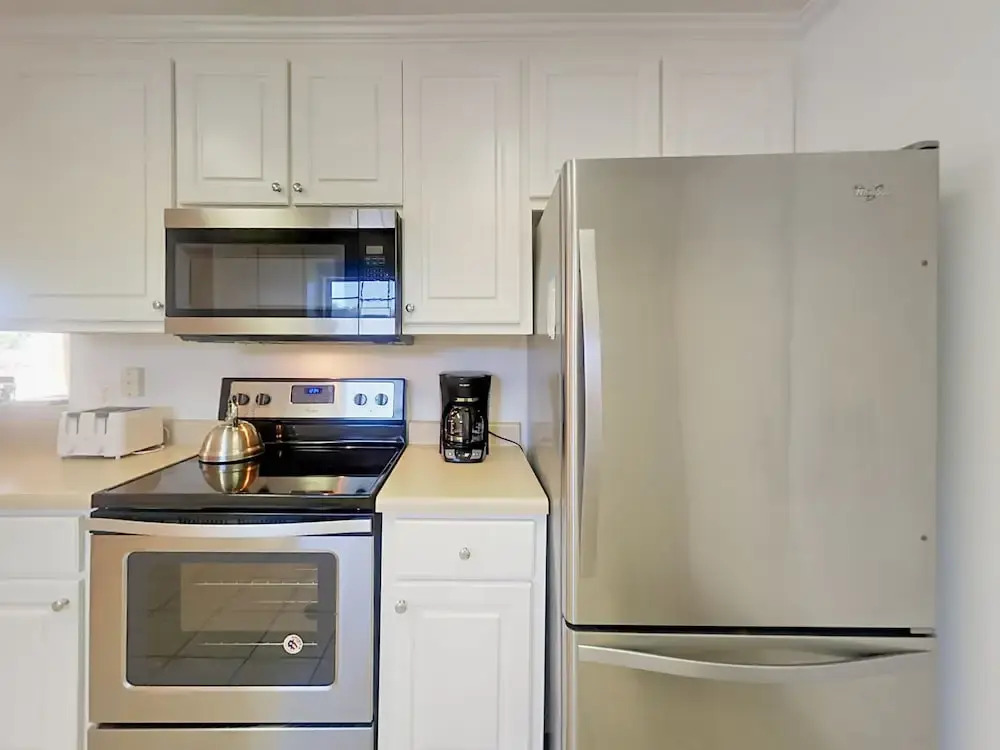 6703 Harbour Blvd Home 3 Bedrooms 2 Bathrooms Home