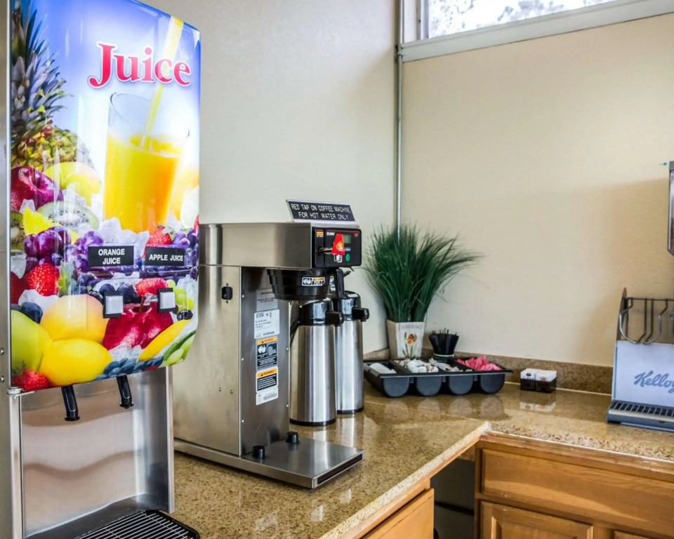 Rodeway Inn & Suites Wilmington North