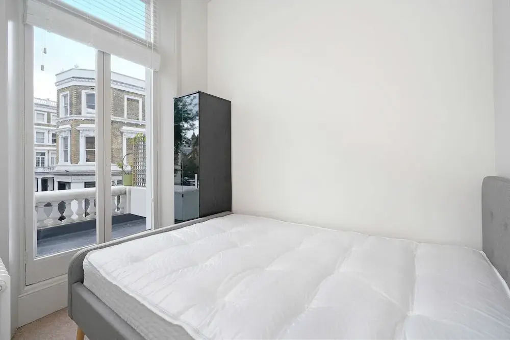 2 Bedroom Apartment in West Kensington