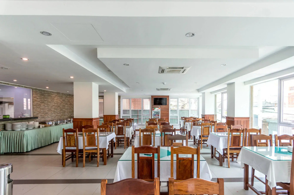 Relax Hotel