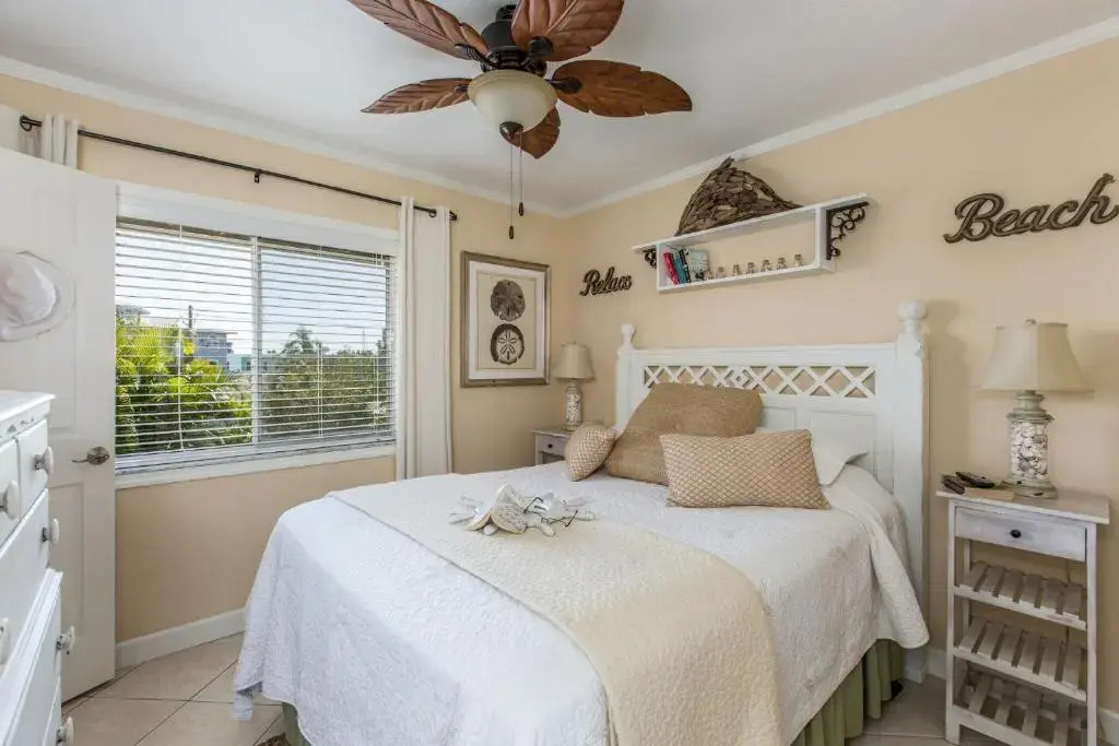 Five Palms Suite 206 - Daily - Weekly - Monthly