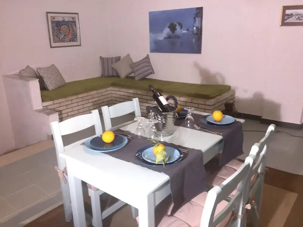 Apartment With one Bedroom in , With Wonderful sea View, Enclosed Garden and Wifi - 10 m From the Beach