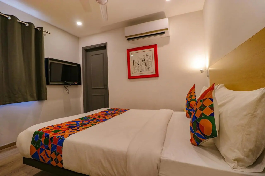 FabHotel Hargobind Enclave