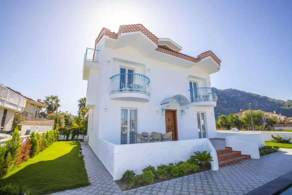 Villa Blue Island