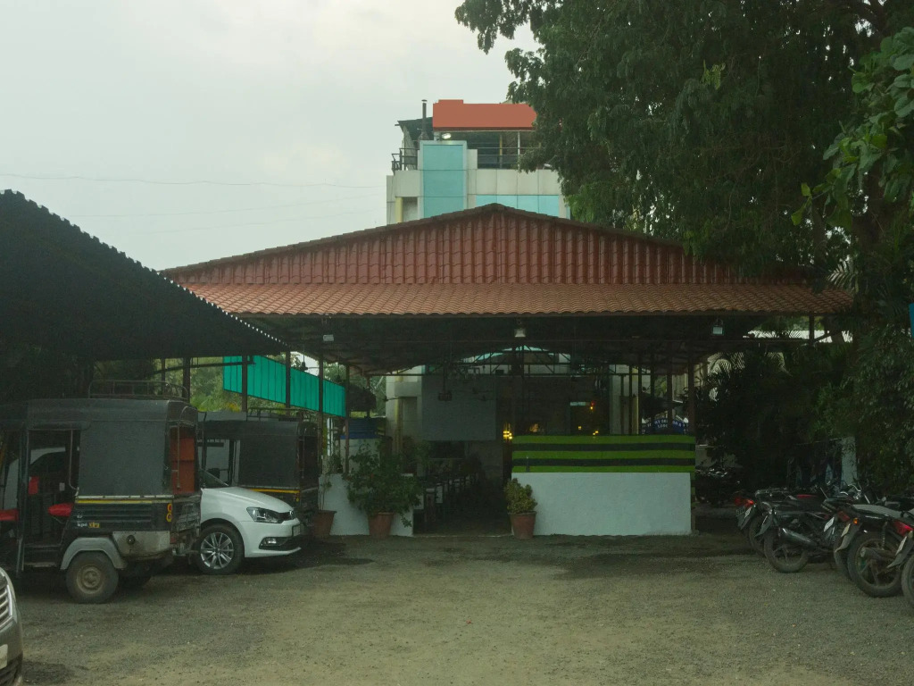 OYO Flagship 18893 Hotel Shweta
