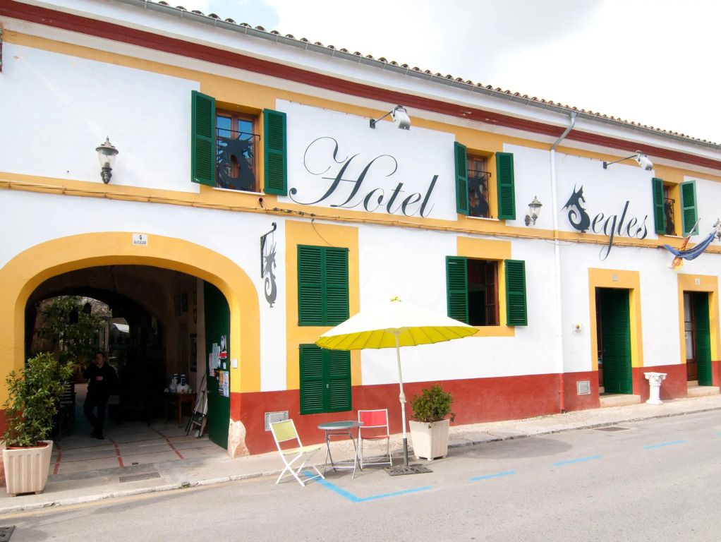 Hotel Segles - Turismo de Interior