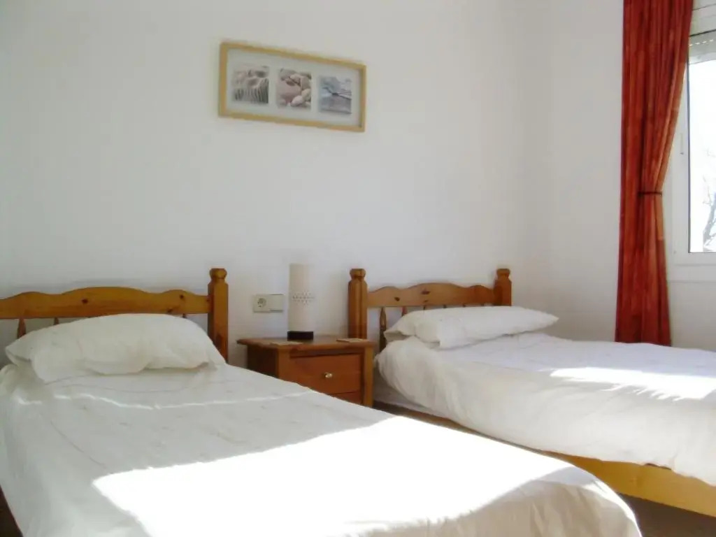 Villa Oasis 4bedroom villa with air-conditioning & large private swimming pool