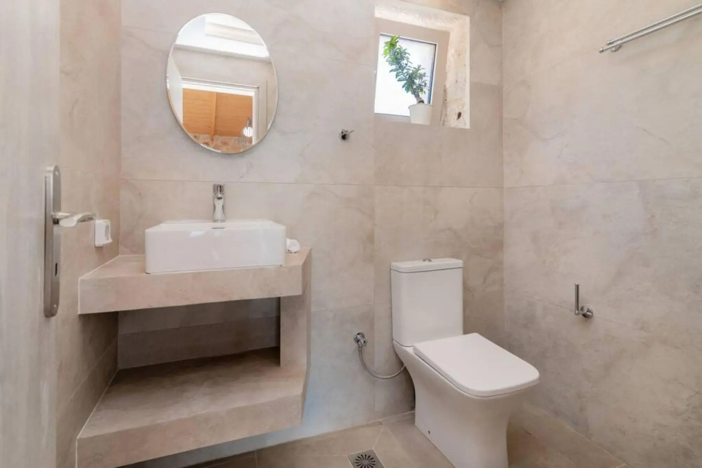 Spartia Suites - Brand New Seaview Suites