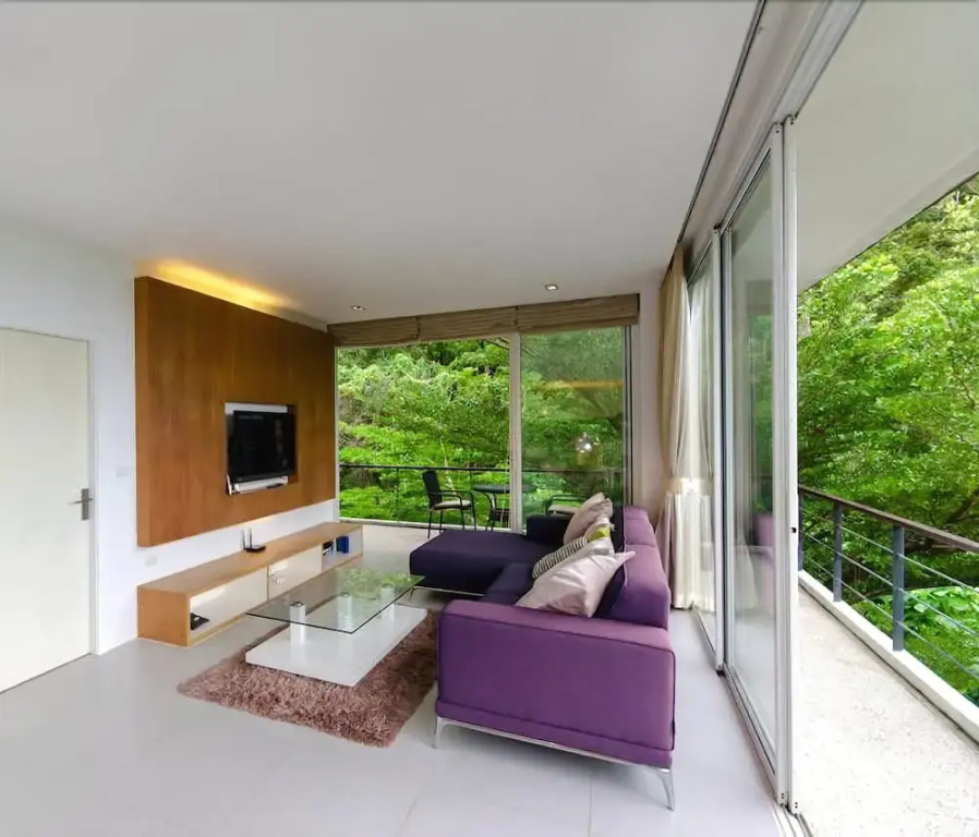 Natural Sea View 2 Bedrooms Apartment