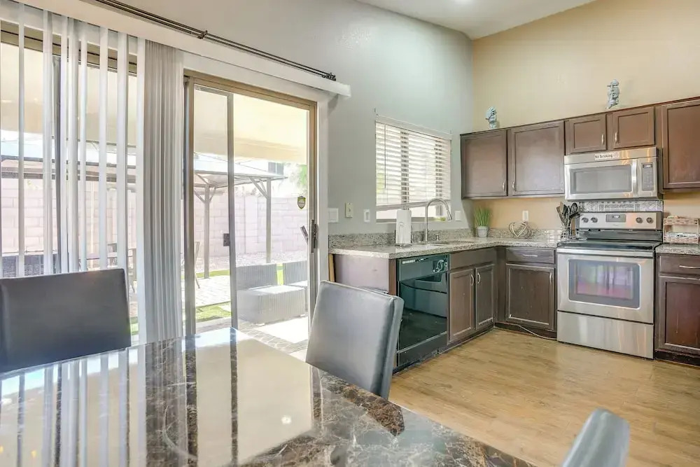 4 Mi to State Farm Stadium: Avondale Home w/ Patio