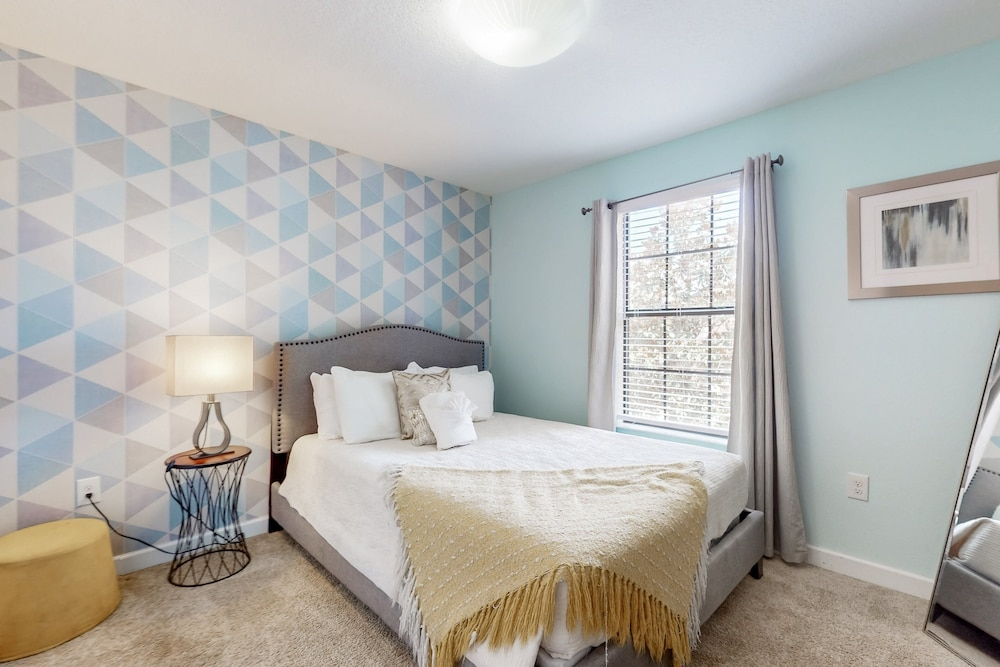 Spacious Getaway With 2 Themed Game Rooms, Private Pool, & Pool spa