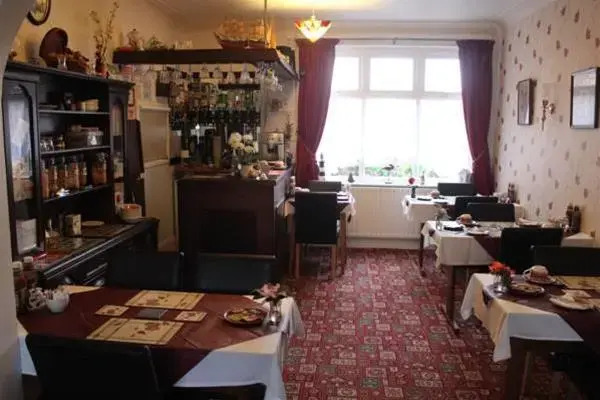The Lyndsay Guest House