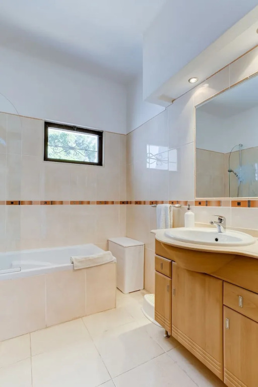 Sequana Fabulous Spacious Villa Perfect for Fami