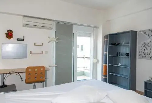 Flat 2 Bedrooms 1 Bathroom - Rhodes
