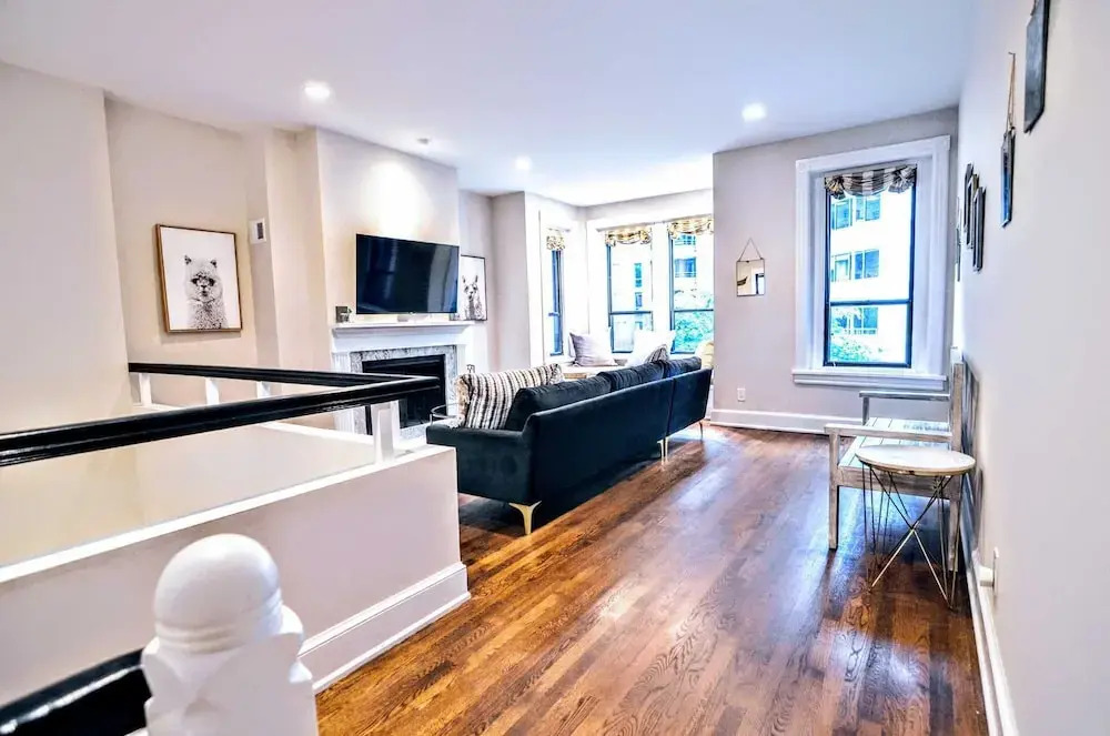 Massive Foggy Bottom Townhouse #1084 3 Bedrooms 2.5 Bathrooms Apts