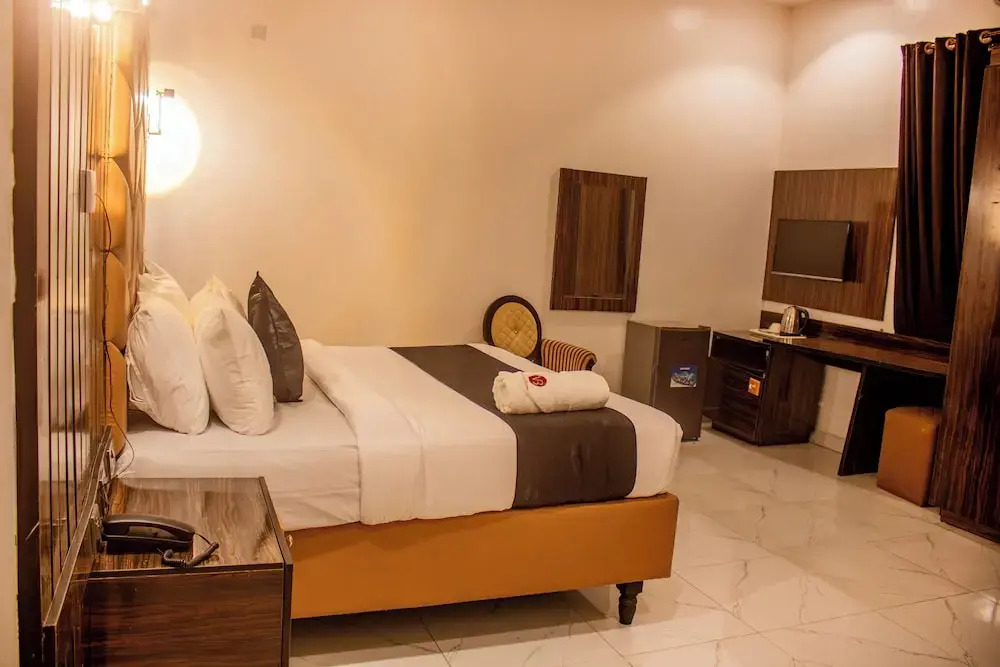 Victorian Bloom Hotel & Resort