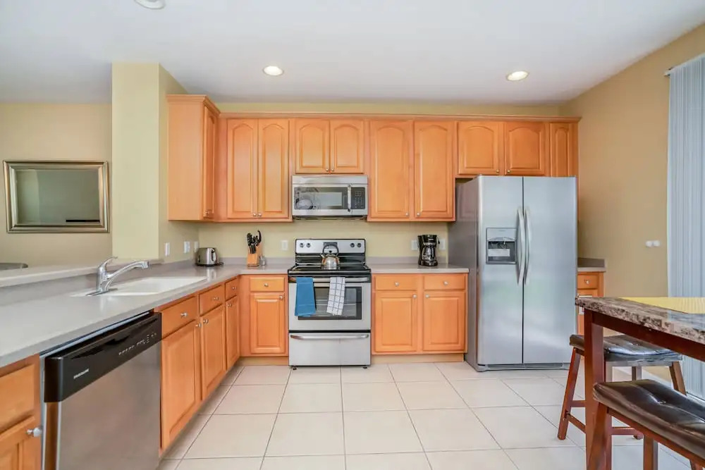 Perfect Orlando Home! Cozy and Contemporary 3bd/3.5ba Town Home - #3vc013