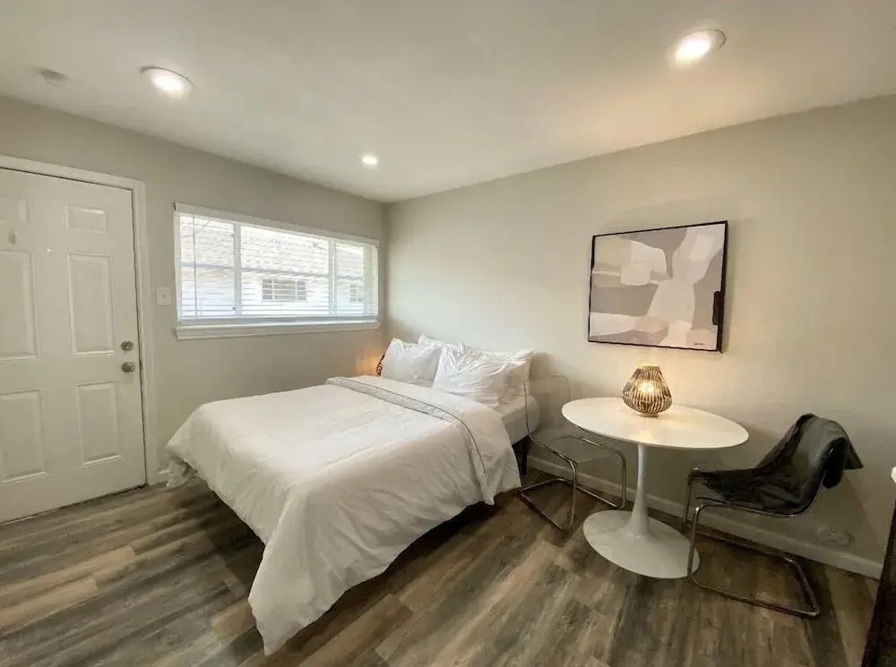 Paragon Apartments