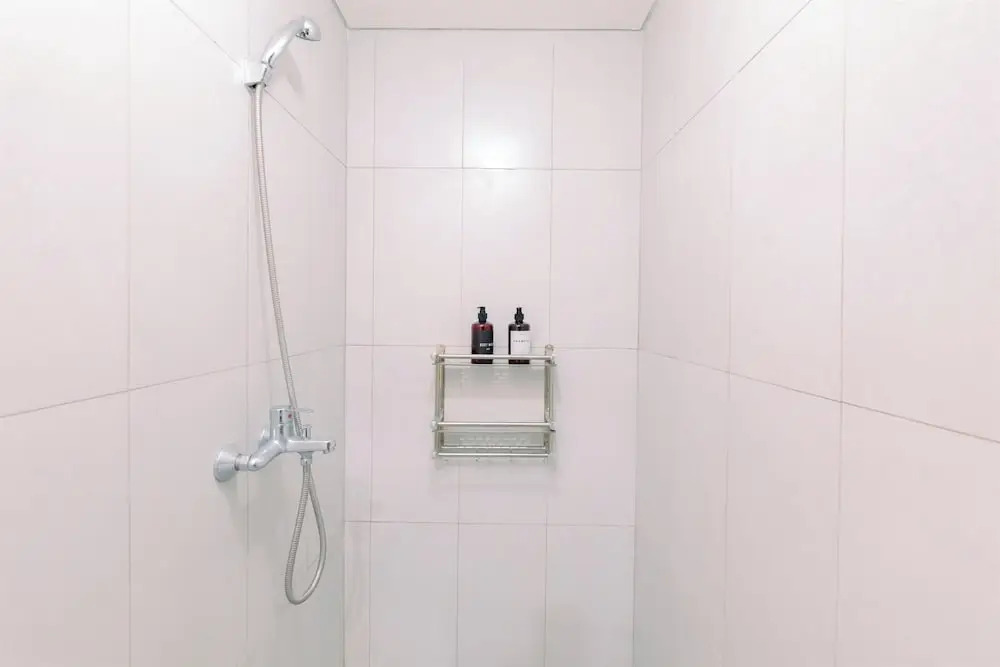 Homey And Restful Studio Royal Sentul Park Apartment