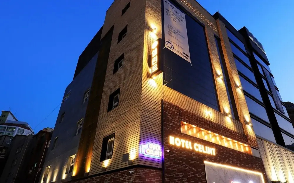 Celint Hotel