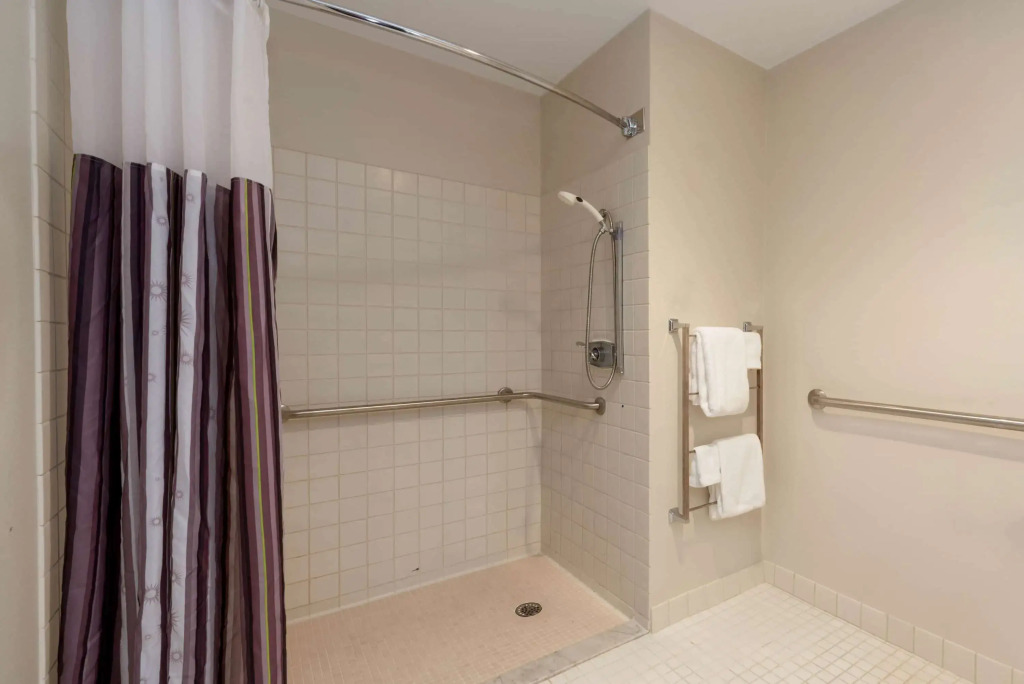 La Quinta by Wyndham Cleveland Macedonia