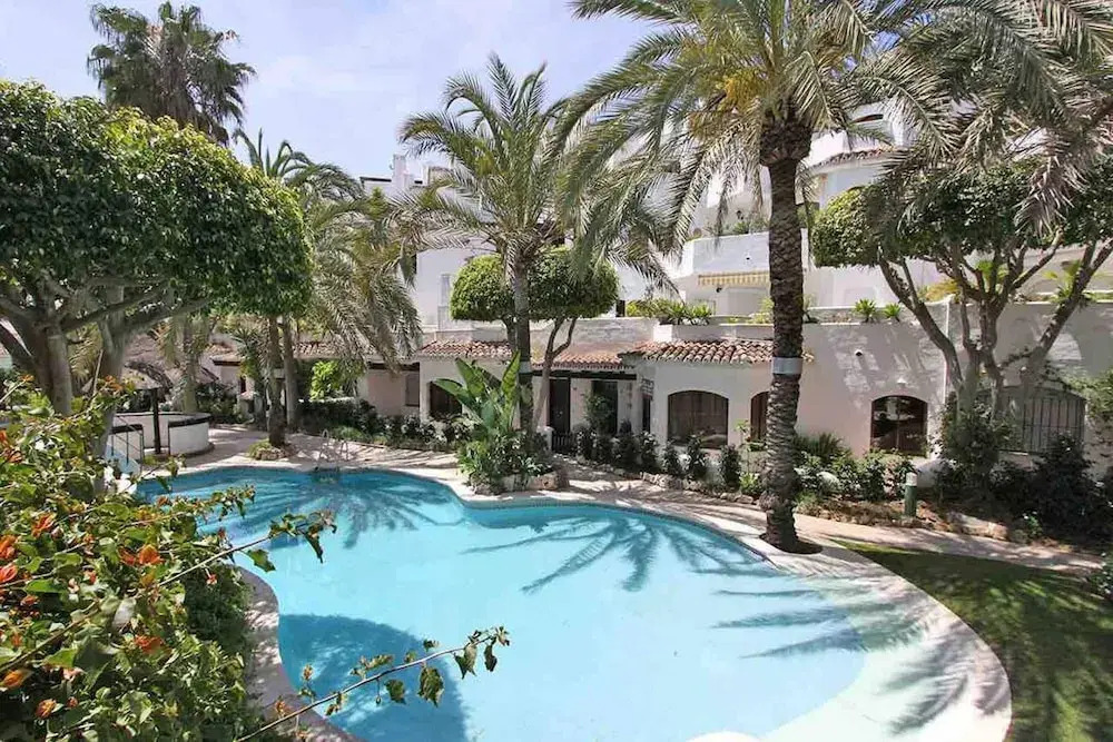 House With 3 Bedrooms in Marbella , With Pool Access, Furnished Terrace and Wifi - 500 m From the Beach