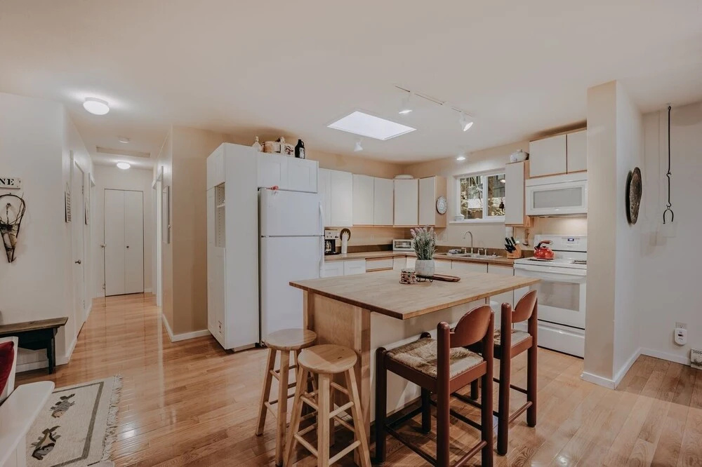30gs - Bbq - Hot Tub - Wi-fi - Pets Okay - Sleeps 8 3 Bedroom Cabin by Redawning