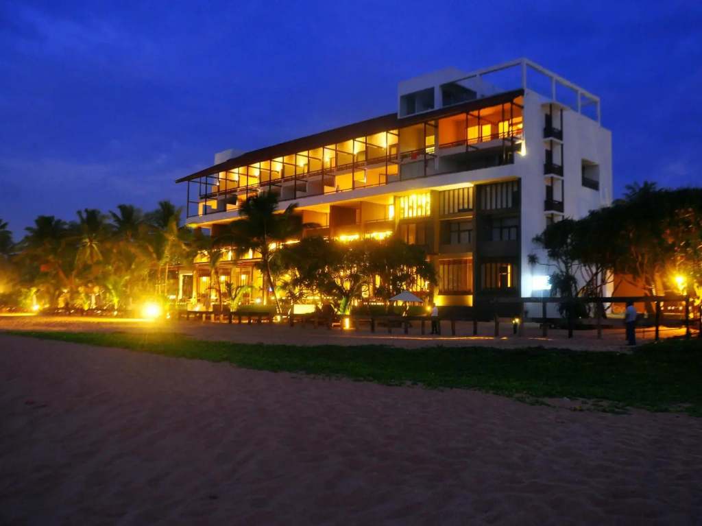 Pandanus Beach Resort & Spa