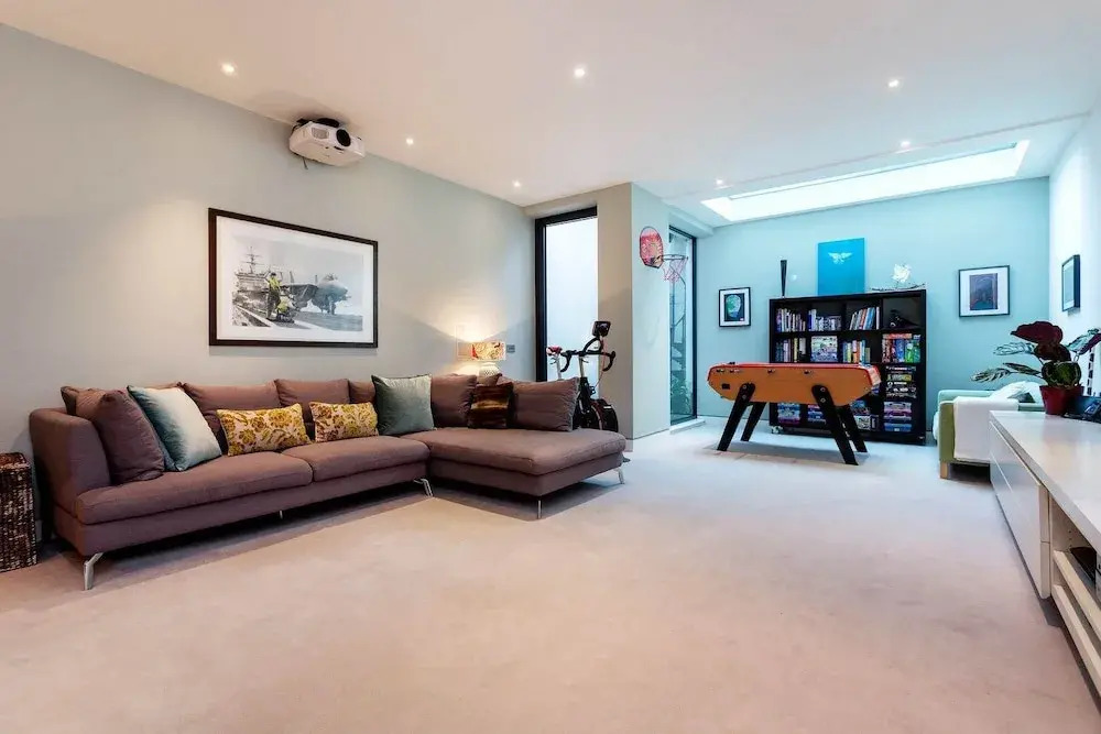 Deluxe In Notting Hill