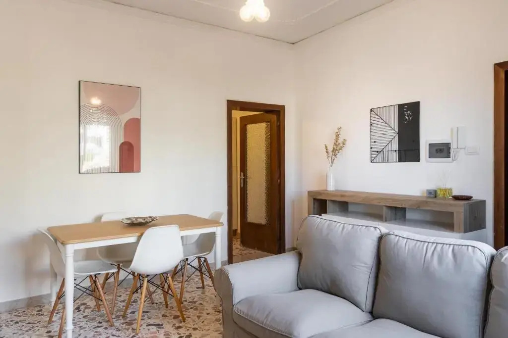 Trigona 4 Apartment