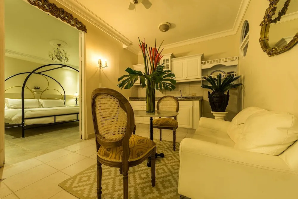Hotel Mansión de los Reyes by HMC