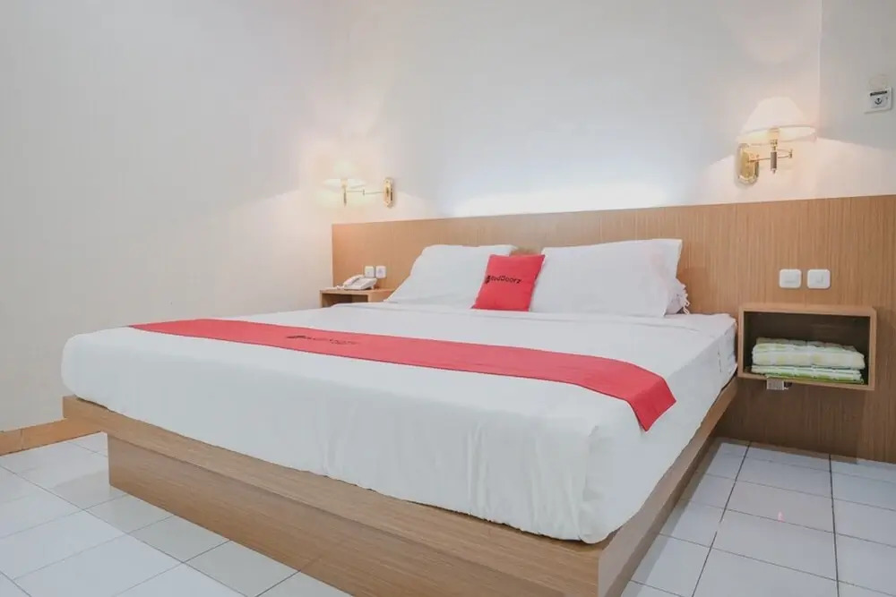RedDoorz near Transmart Jambi