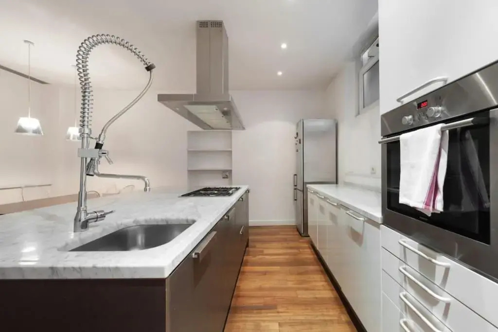 SANTA MARIA NOVELLA STYLISH Loft GREAT LOCATION-Hosted by Sweetstay