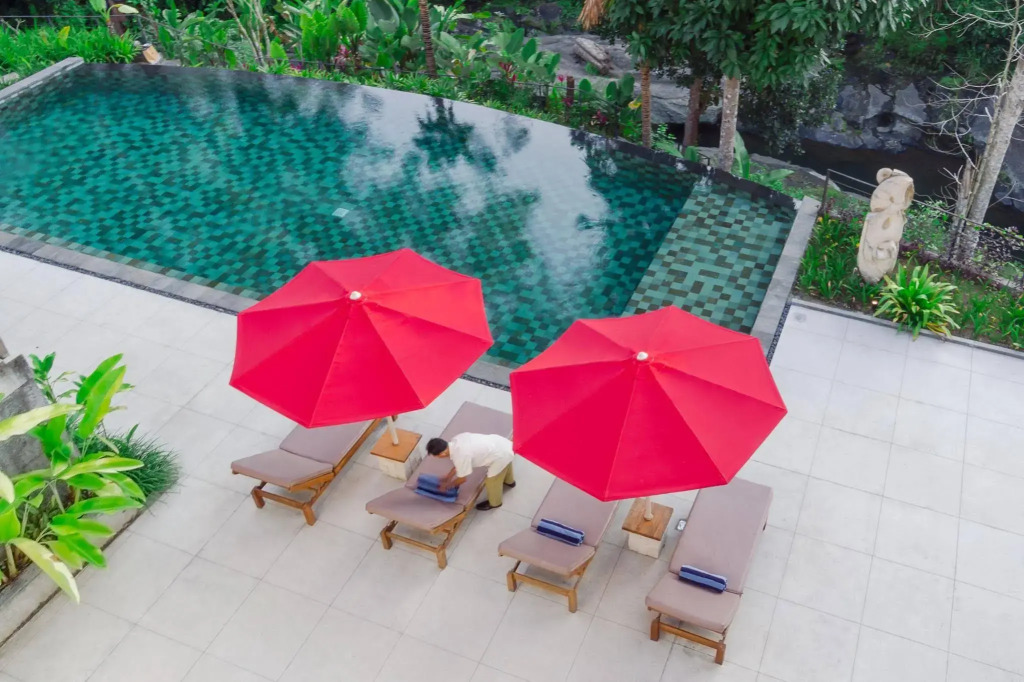 Labak River Hotel by EPS