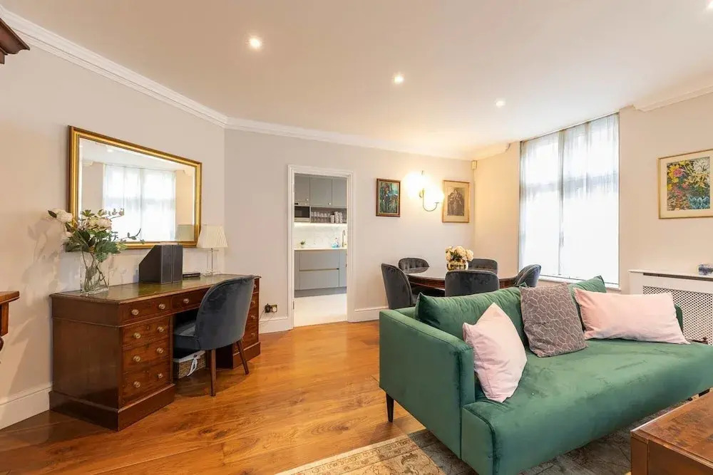 Beautiful 2 bed apt in Mayfair, Close to Tube