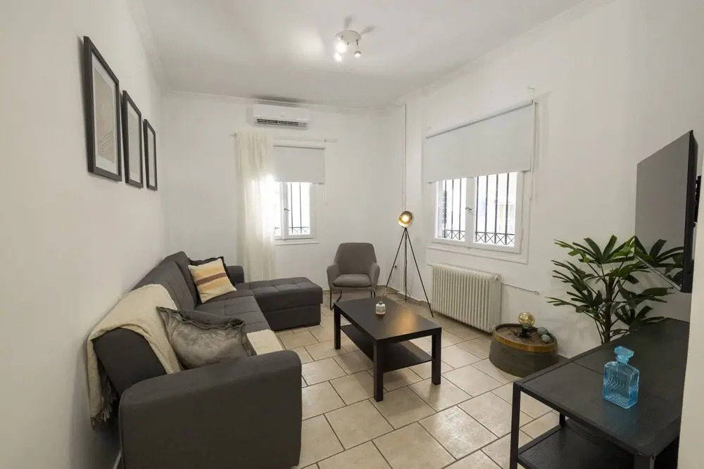 Phaedrus Living: Athens Studios Angel