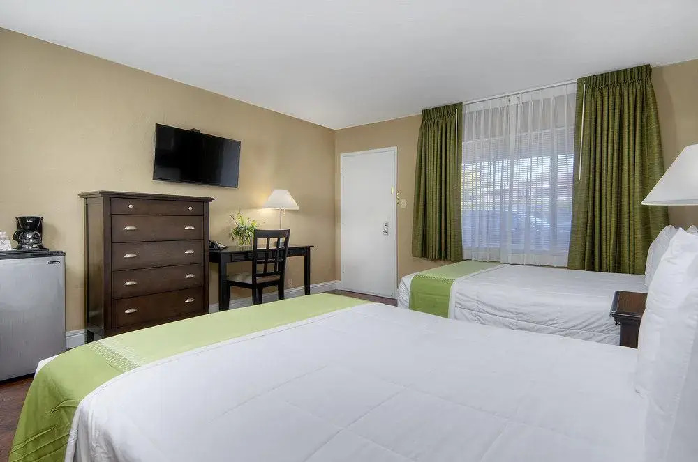 Marianis Inn
