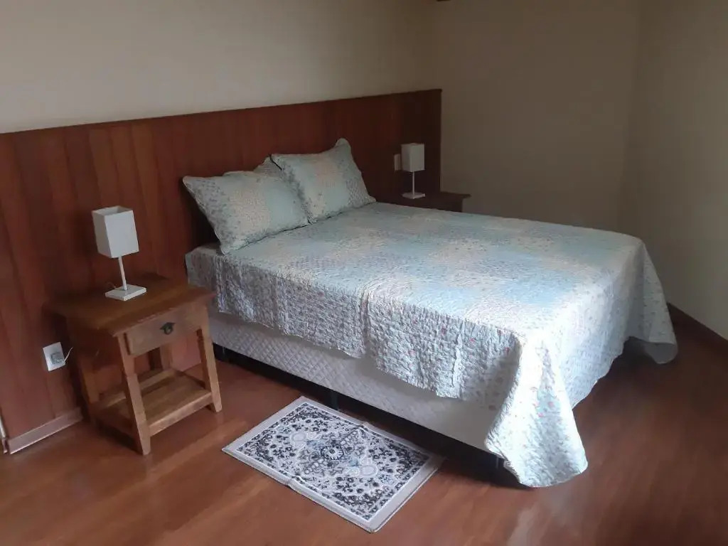 Casa MARAVILHOSA com 4 Suítes em Condomínio