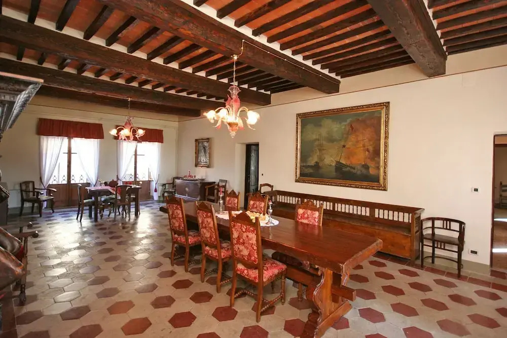 Villa Capolona by PosarelliVillas