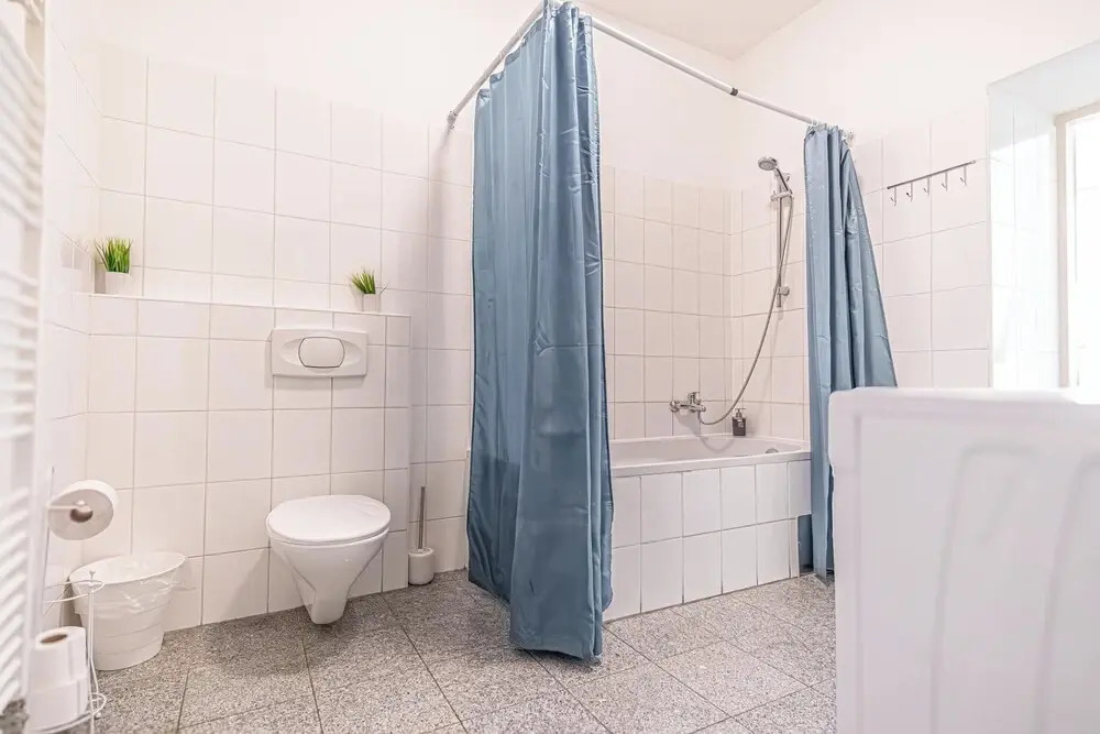 Affordable Cozy 2BR Apt Near Stadthalle