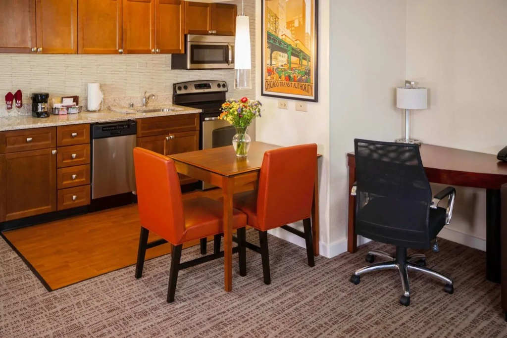 Sonesta ES Suites Chicago Downtown Magnificent Mile Medical