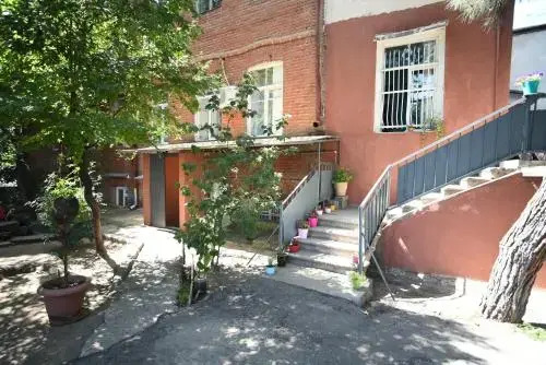 Hostel 91
