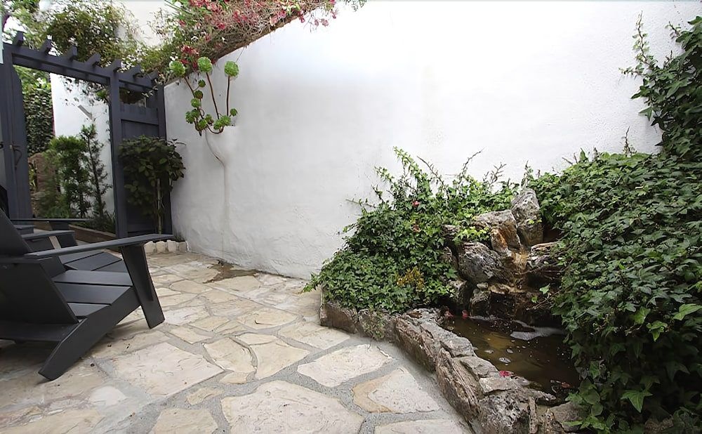 The Vagabonds House Boutique Inn