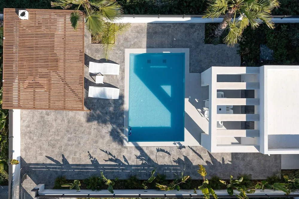 Villa Salty Sun 1