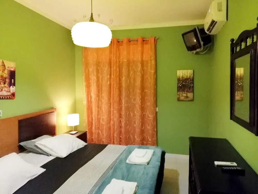 Apartment With one Bedroom in Quarteira, With Wonderful sea View, Shared Pool, Balcony - 50 km From the Beach