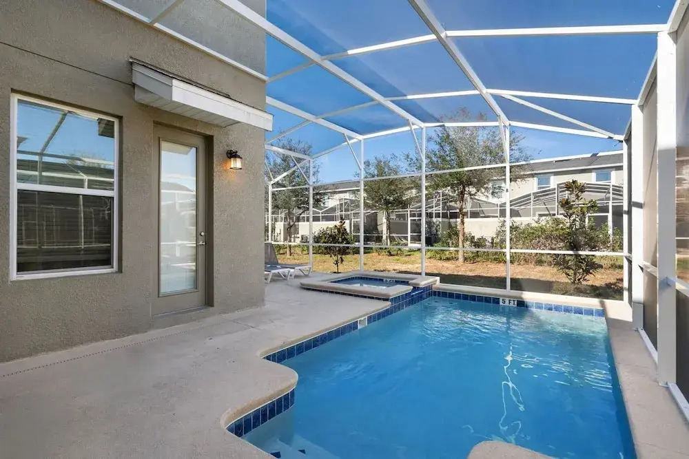 Chic 5bed Retreat Perfect for Family Getaways